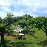 Calla Retreat 山林小屋 Vezenkovo