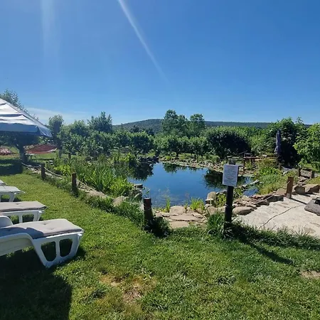 Calla Retreat Cabană Vezenkovo